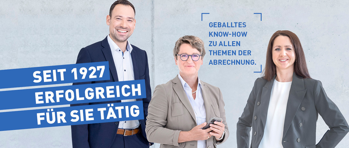 Eine Gruppe Mitarbeiter blickt in die Kamera. Headline: Geballtes Know-how zu allen Themen der Abrechnung.
